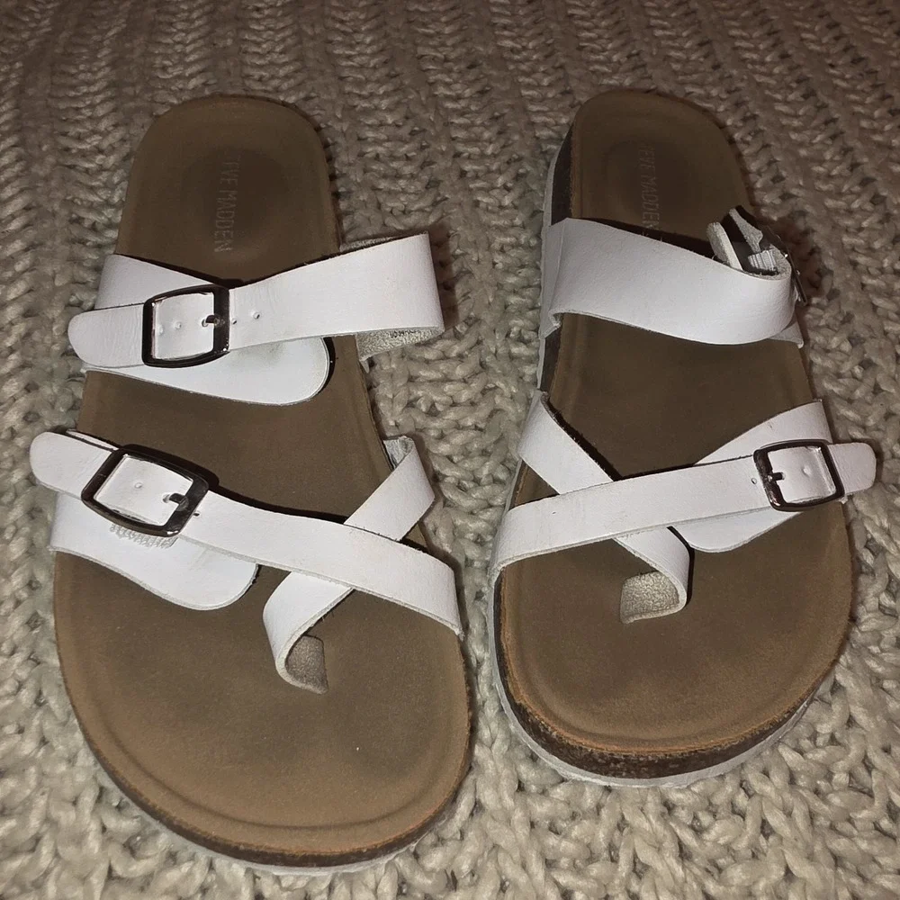 Steve Madden Girls White Slip On Sandals Size 3